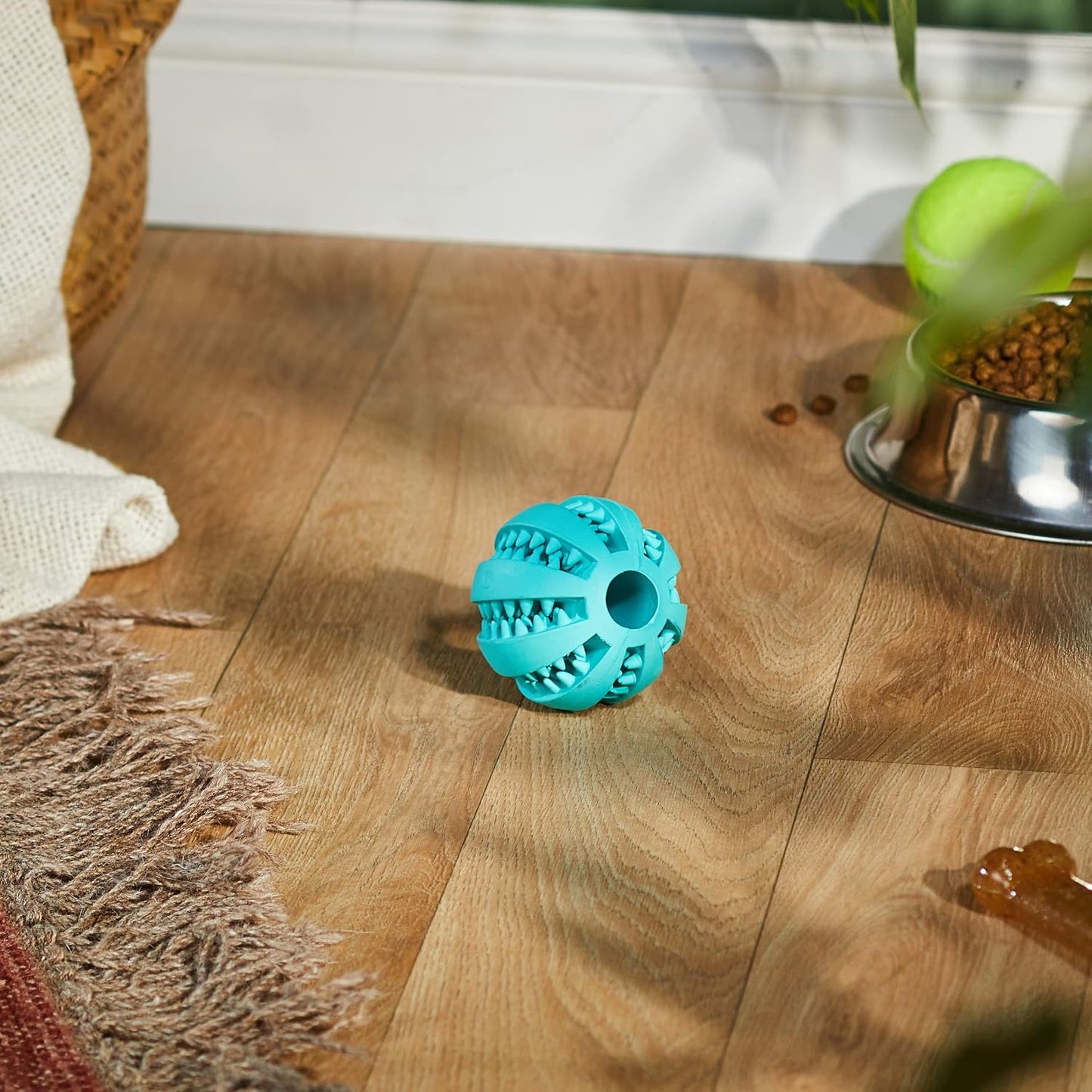 TRIXIE Denta Fun Ball - Praktisches Hundespielzeug Mit Minzgeschmack - Ø 7 Cm, Zahnpflege-Zubehör Für Hunde - 3289